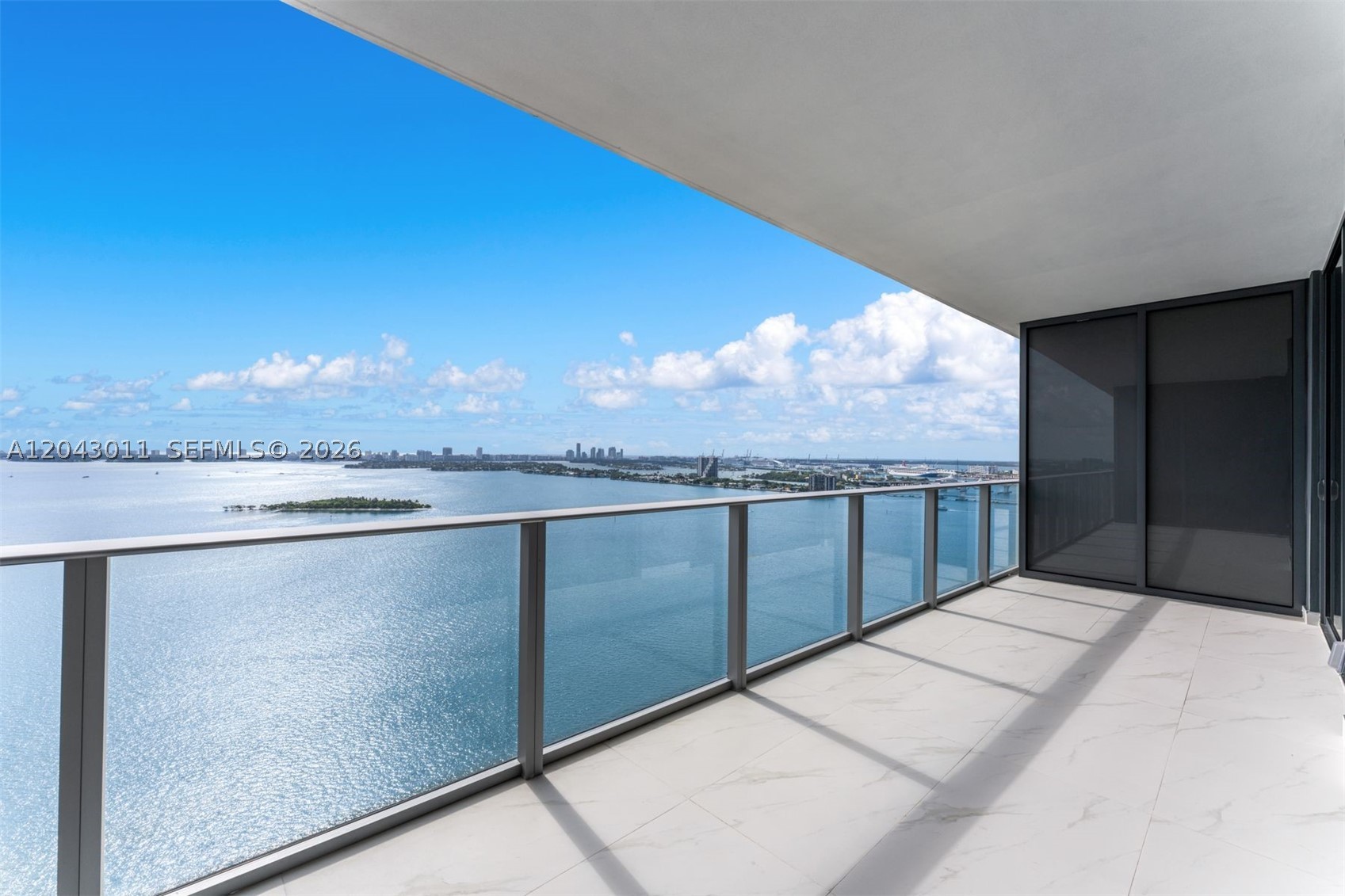 ARIA RESERVE - Residential