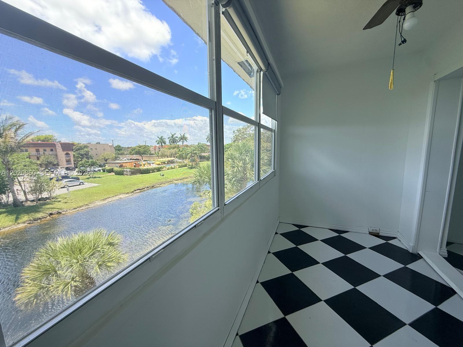 SUNRISE LAKES 46 CONDO - Residential Lease