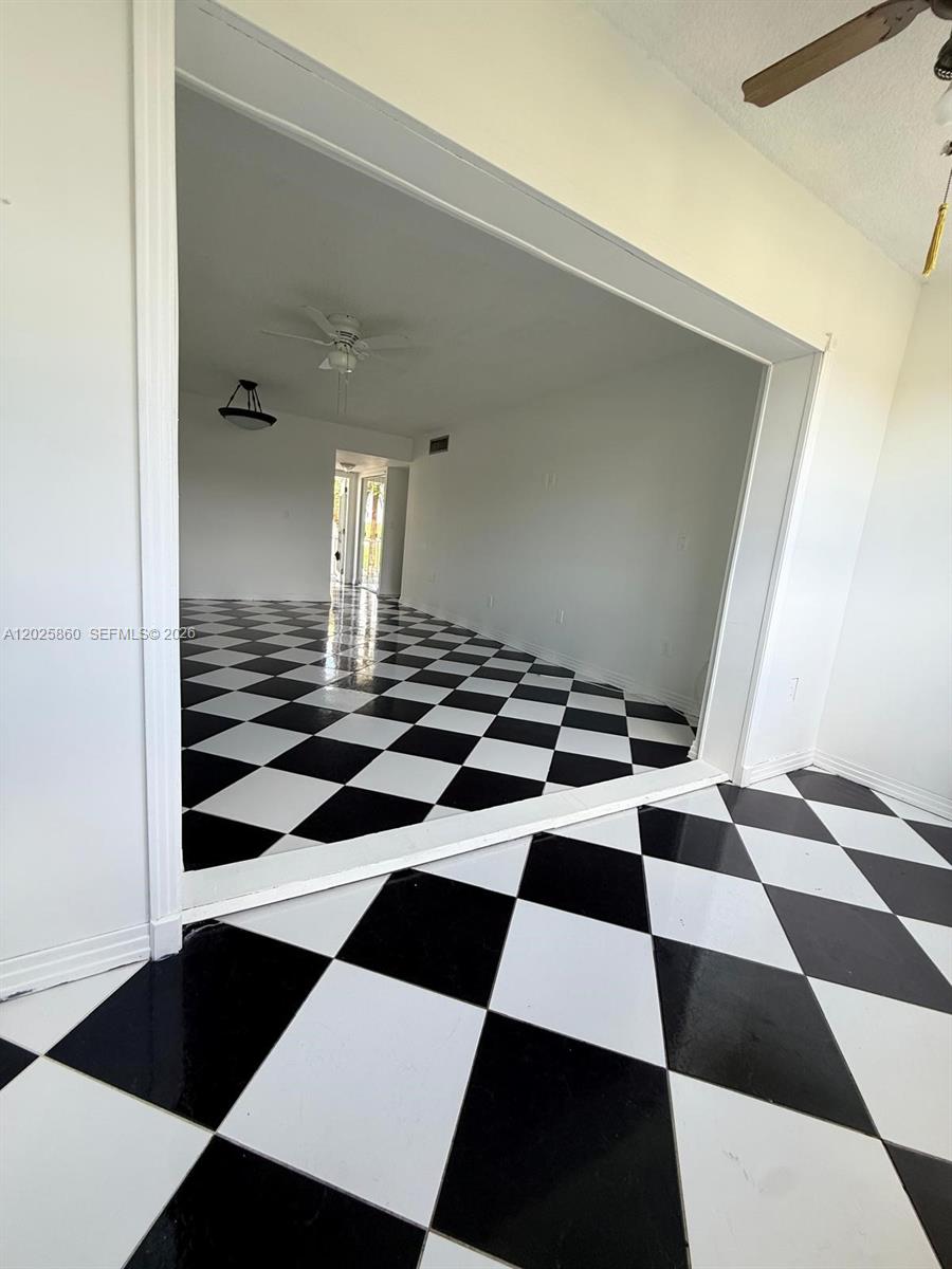 SUNRISE LAKES 46 CONDO - Residential Lease