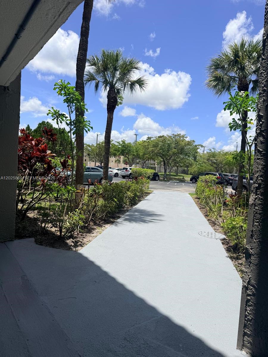 SUNRISE LAKES 46 CONDO - Residential Lease