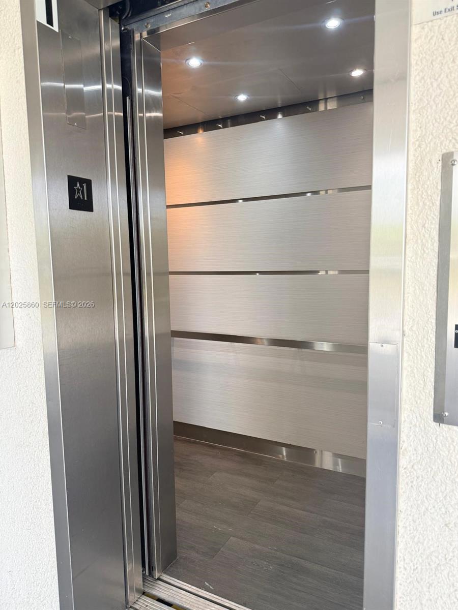 SUNRISE LAKES 46 CONDO - Residential Lease