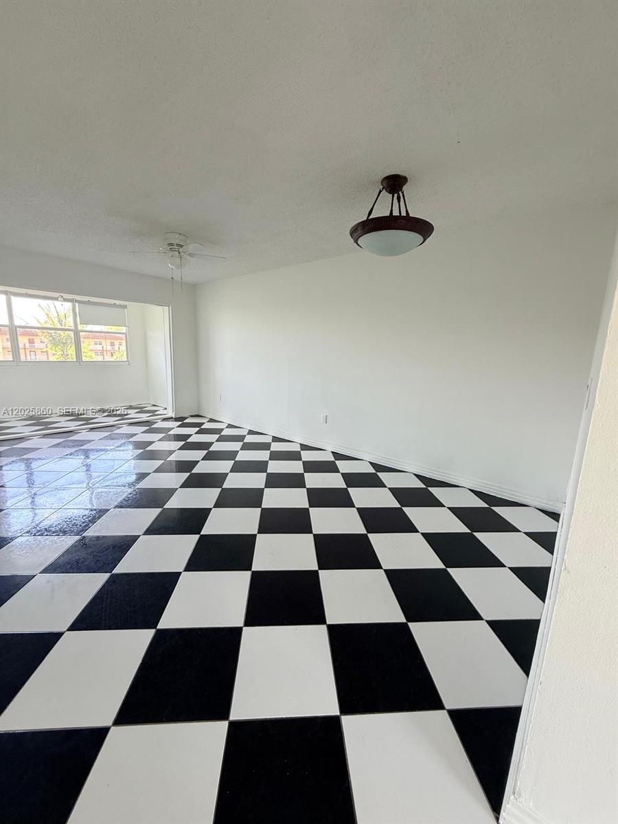 SUNRISE LAKES 46 CONDO - Residential Lease