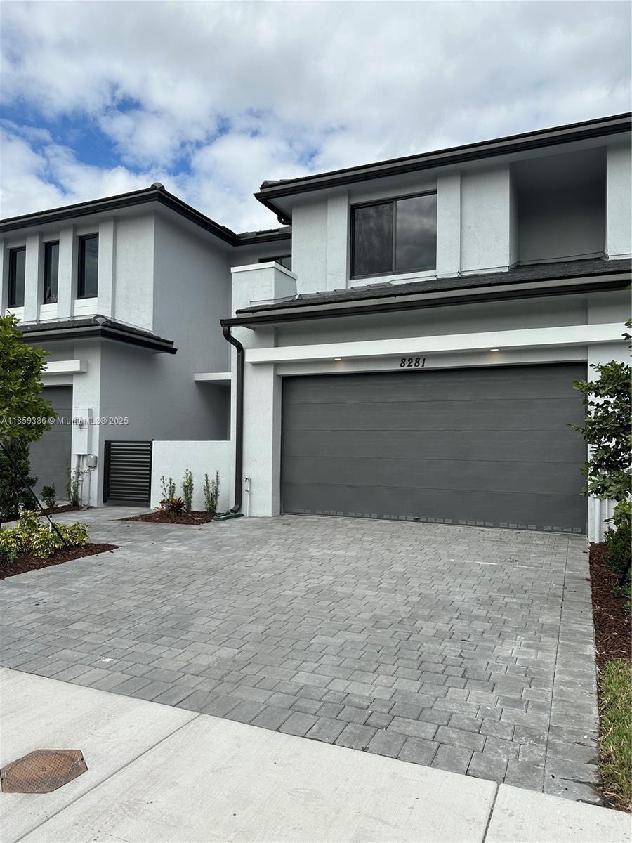 SOUTH KENDALL SEC A - Residential Lease
