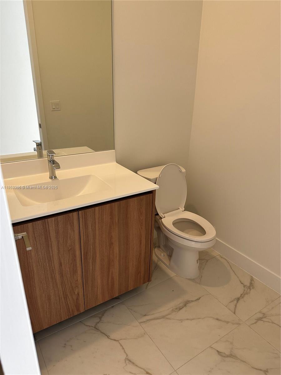 SOUTH KENDALL SEC A - Residential Lease