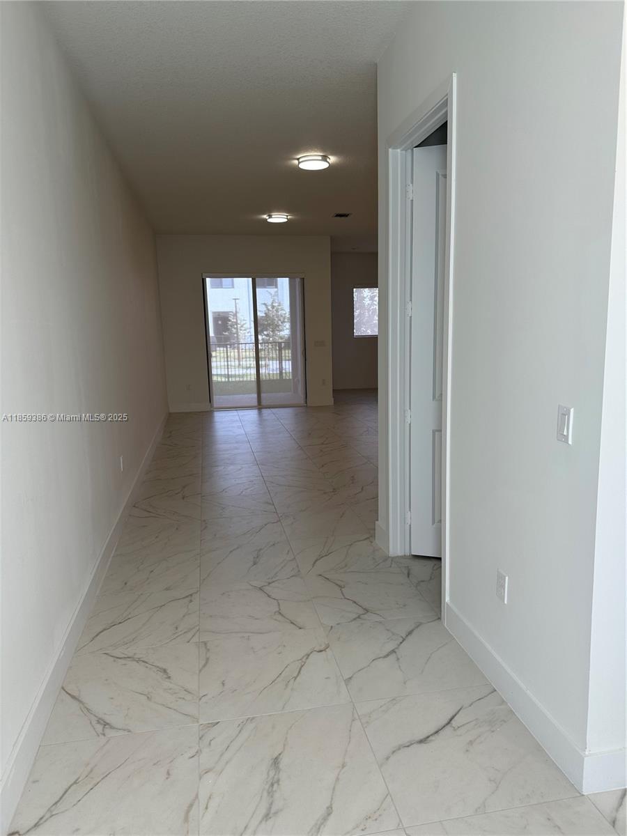 SOUTH KENDALL SEC A - Residential Lease