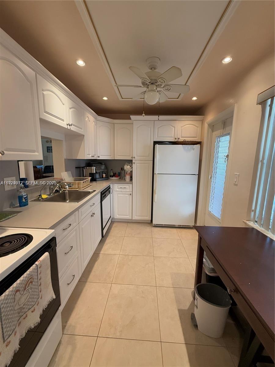 GARNET CONDO - Residential