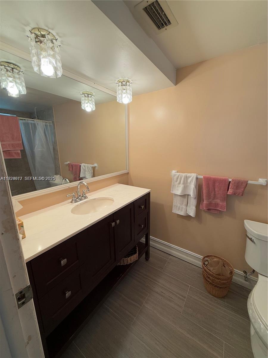 GARNET CONDO - Residential