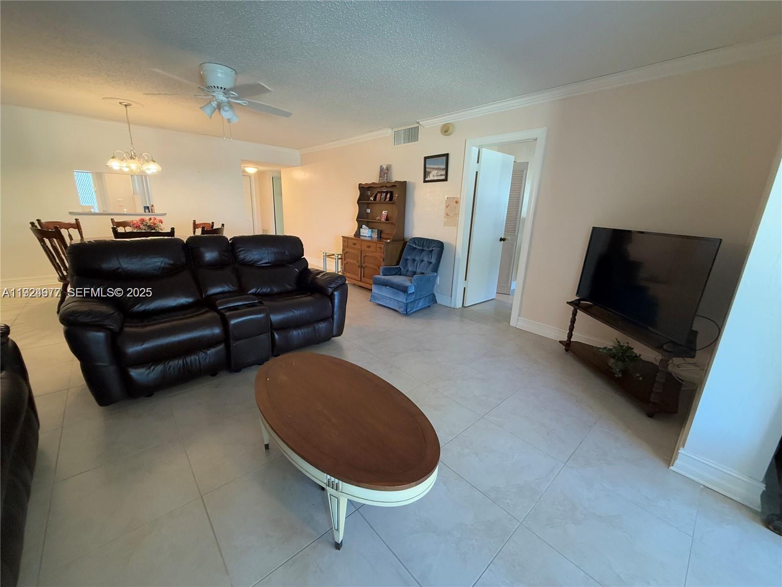 GARNET CONDO - Residential