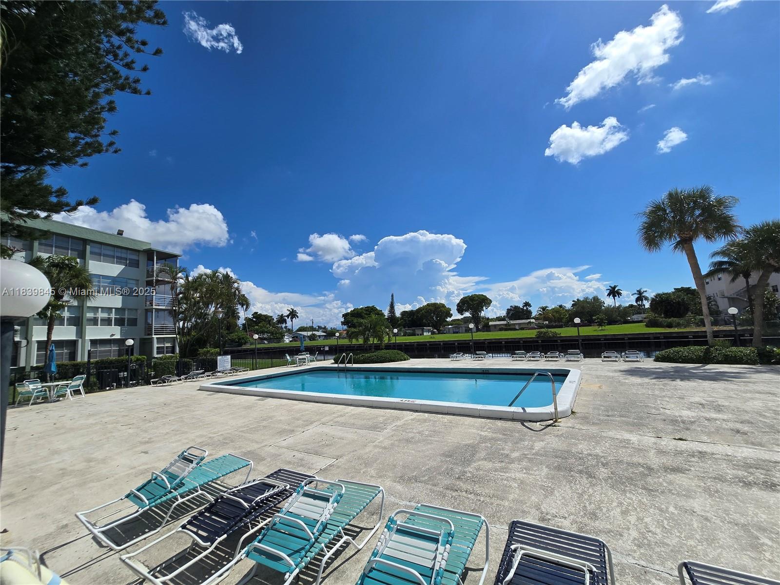 WATERGATE CONDOMINIUM NO - Residential