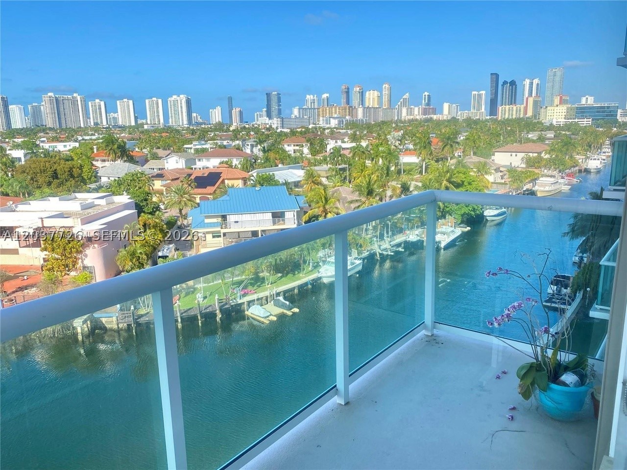 STRATFORD HOUSE CONDO - Residential