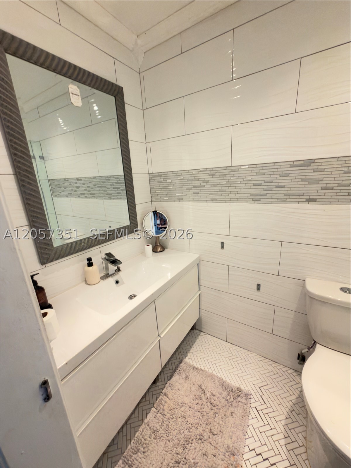 POINCIANA IS YT & RCQ CLU - Residential