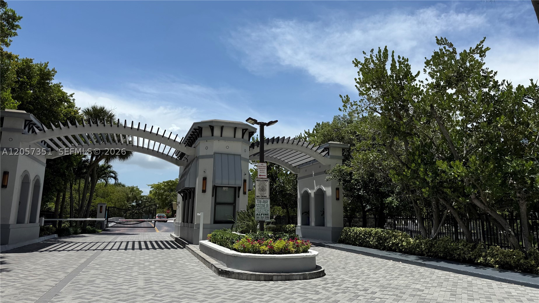 POINCIANA IS YT & RCQ CLU - Residential