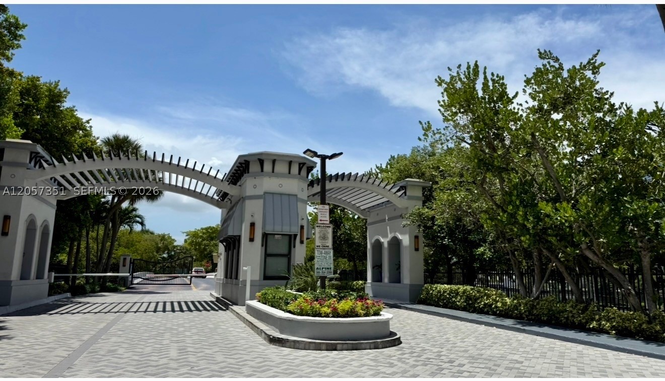 POINCIANA IS YT & RCQ CLU - Residential