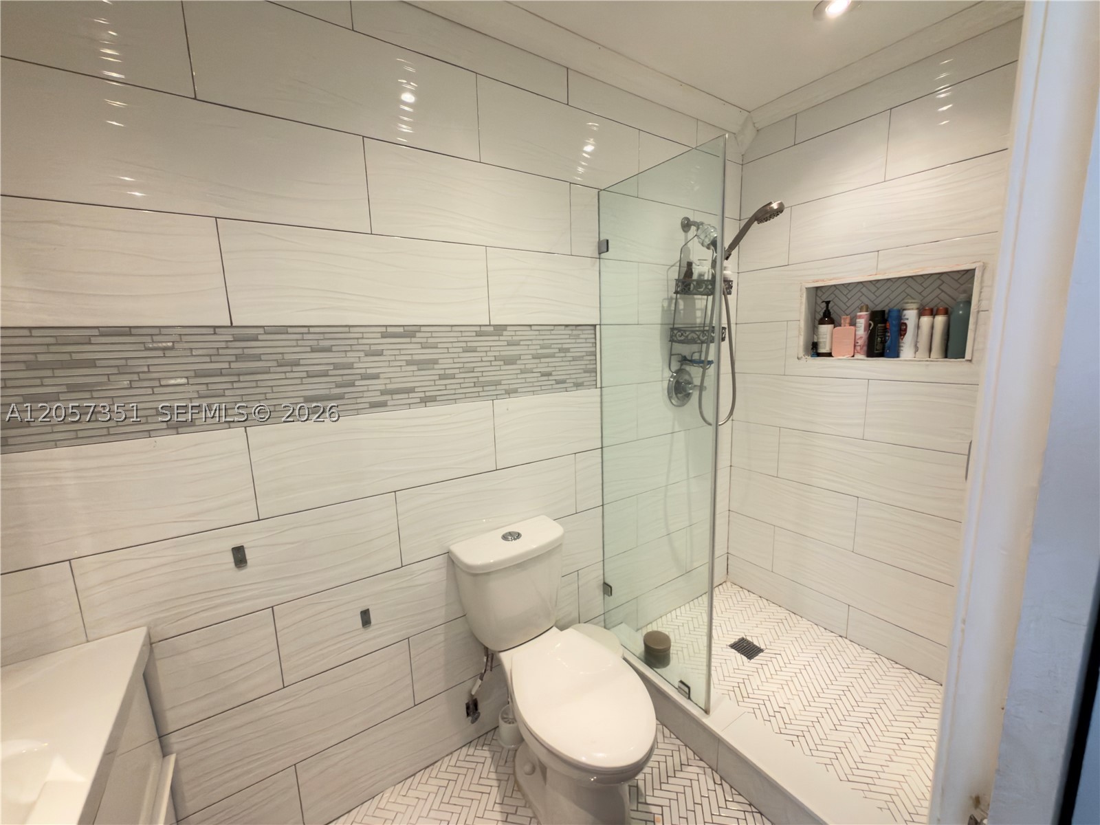 POINCIANA IS YT & RCQ CLU - Residential