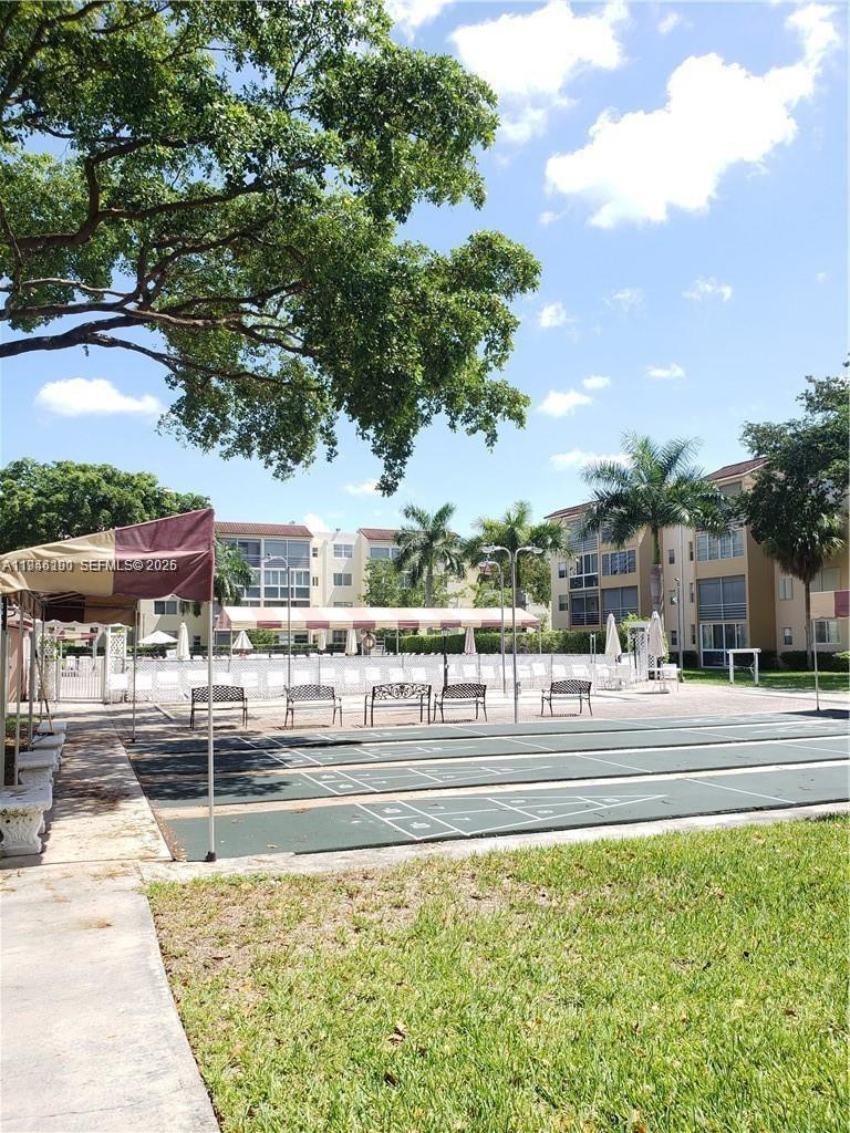 SOMERSET NO 1 CONDO - Residential