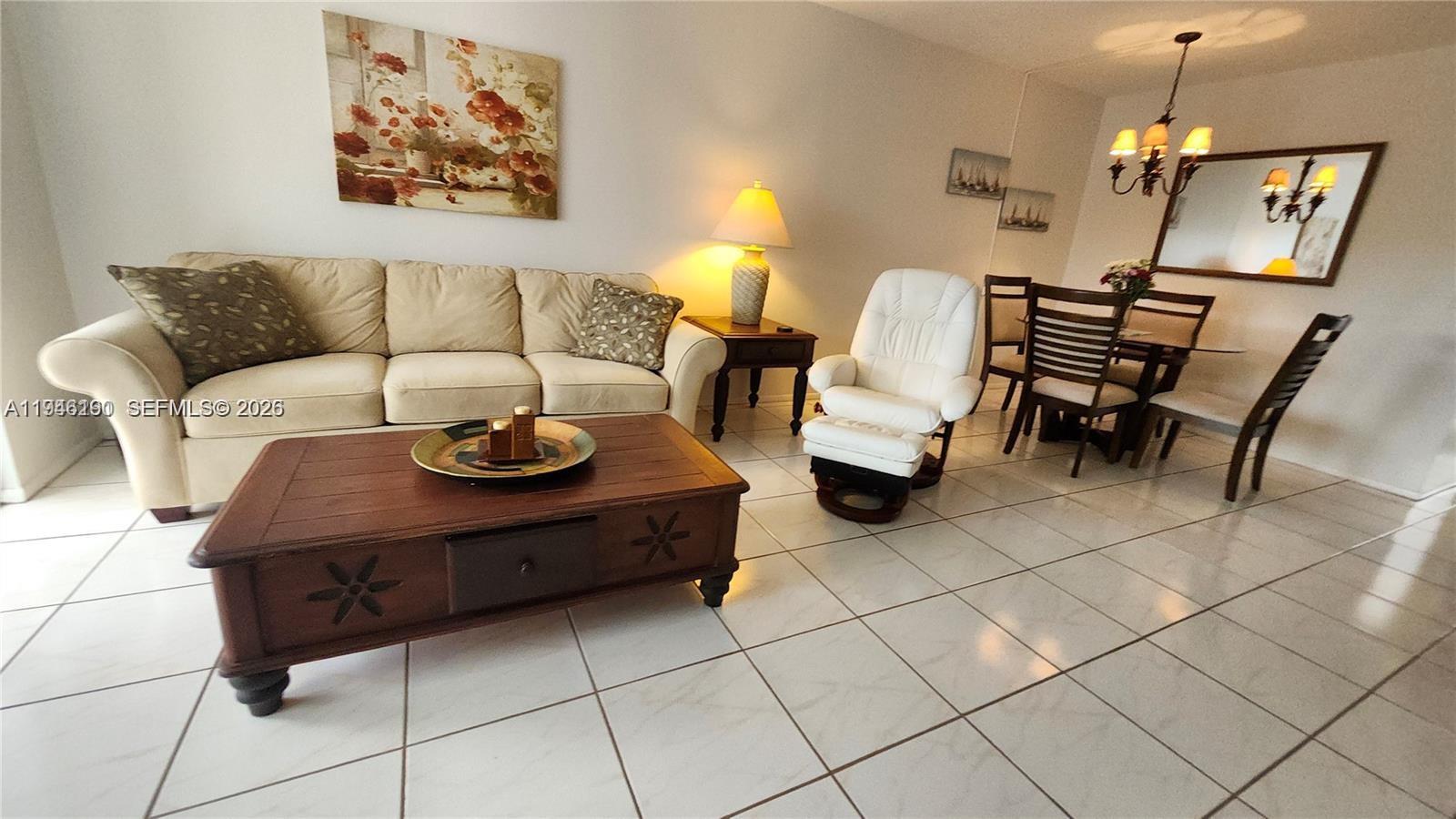 SOMERSET NO 1 CONDO - Residential