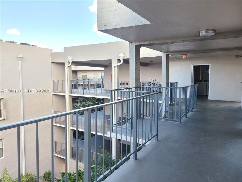 SOMERSET NO 1 CONDO - Residential