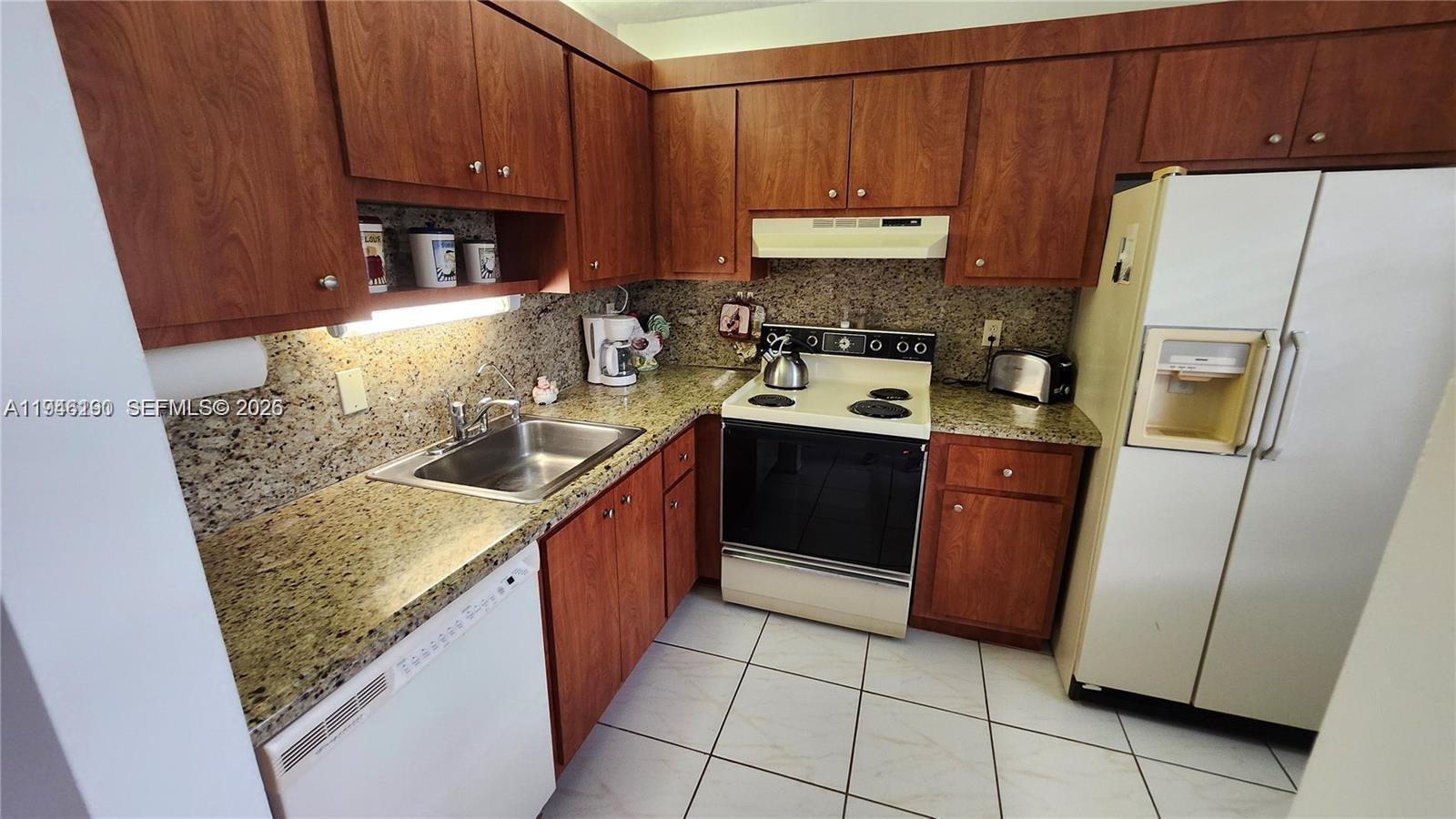 SOMERSET NO 1 CONDO - Residential