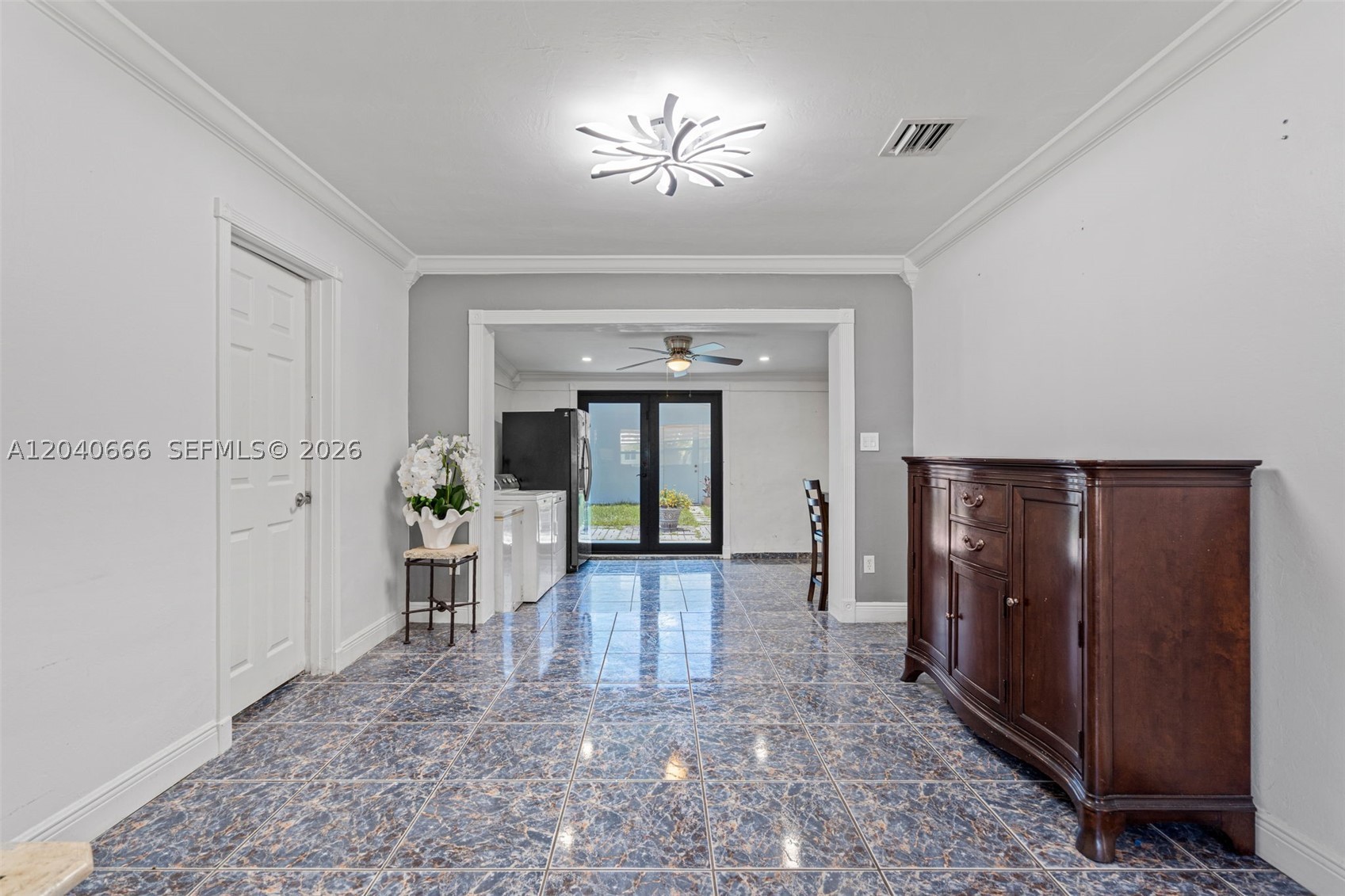 PALM SPRINGS LAKES 6TH AD - Residential
