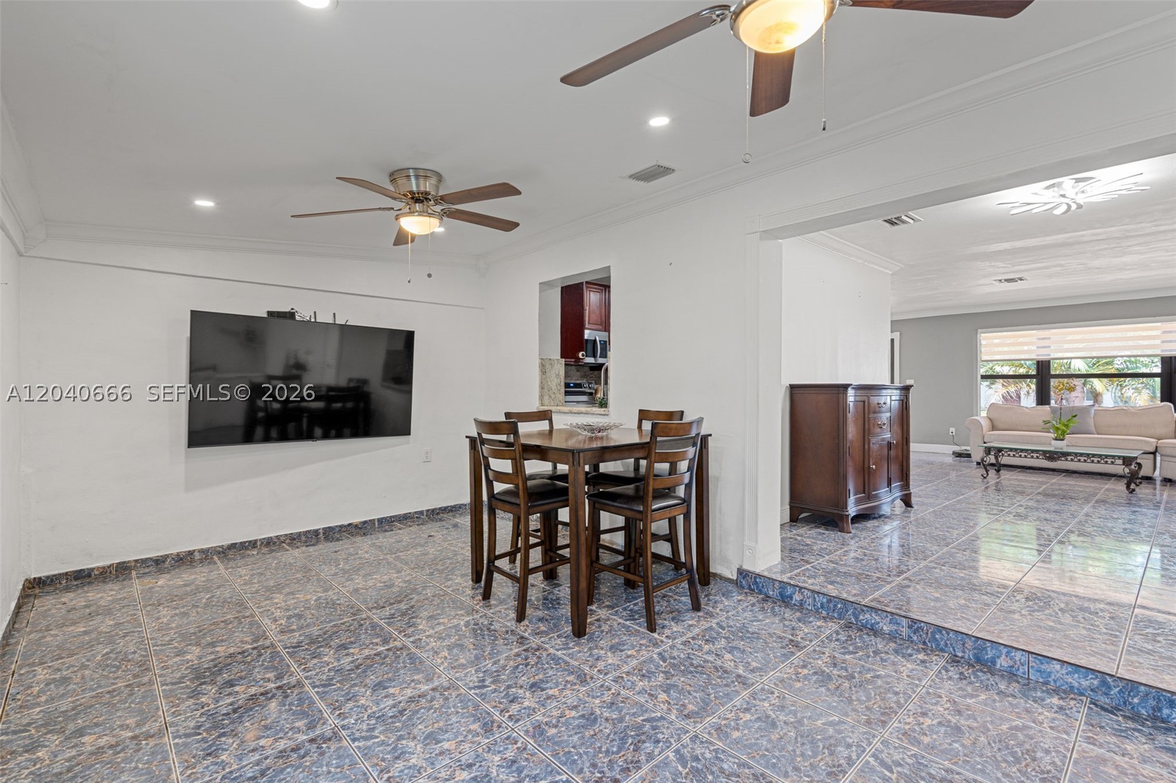 PALM SPRINGS LAKES 6TH AD - Residential