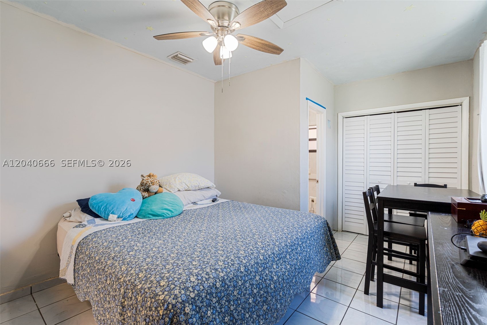PALM SPRINGS LAKES 6TH AD - Residential