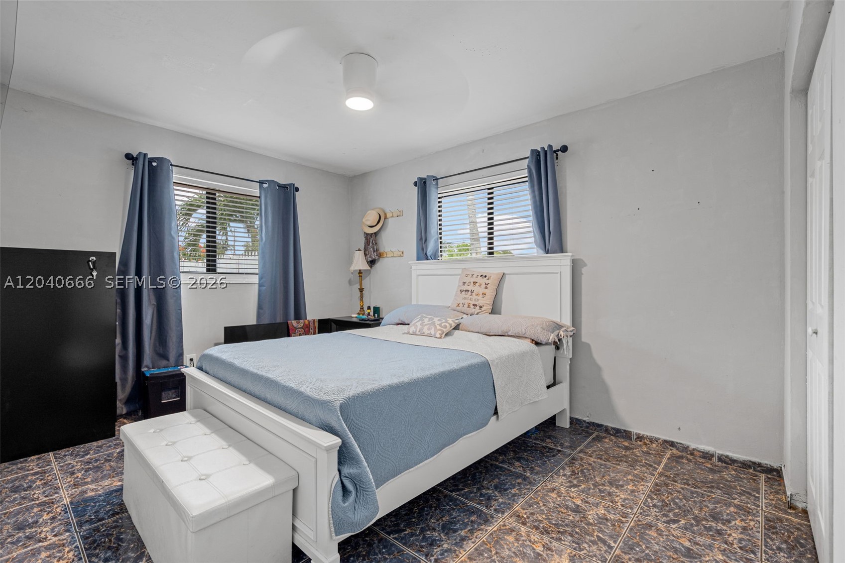 PALM SPRINGS LAKES 6TH AD - Residential
