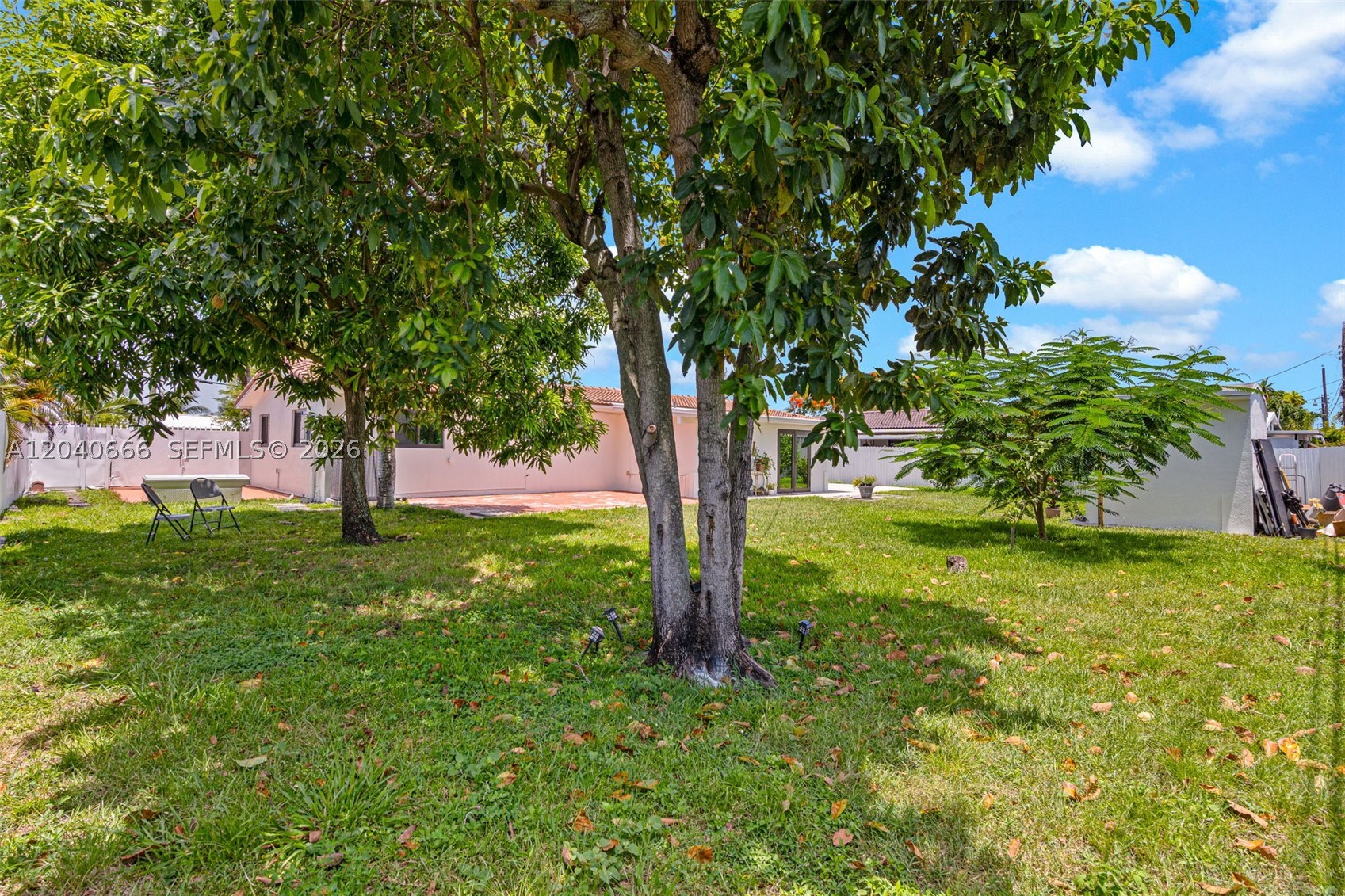 PALM SPRINGS LAKES 6TH AD - Residential