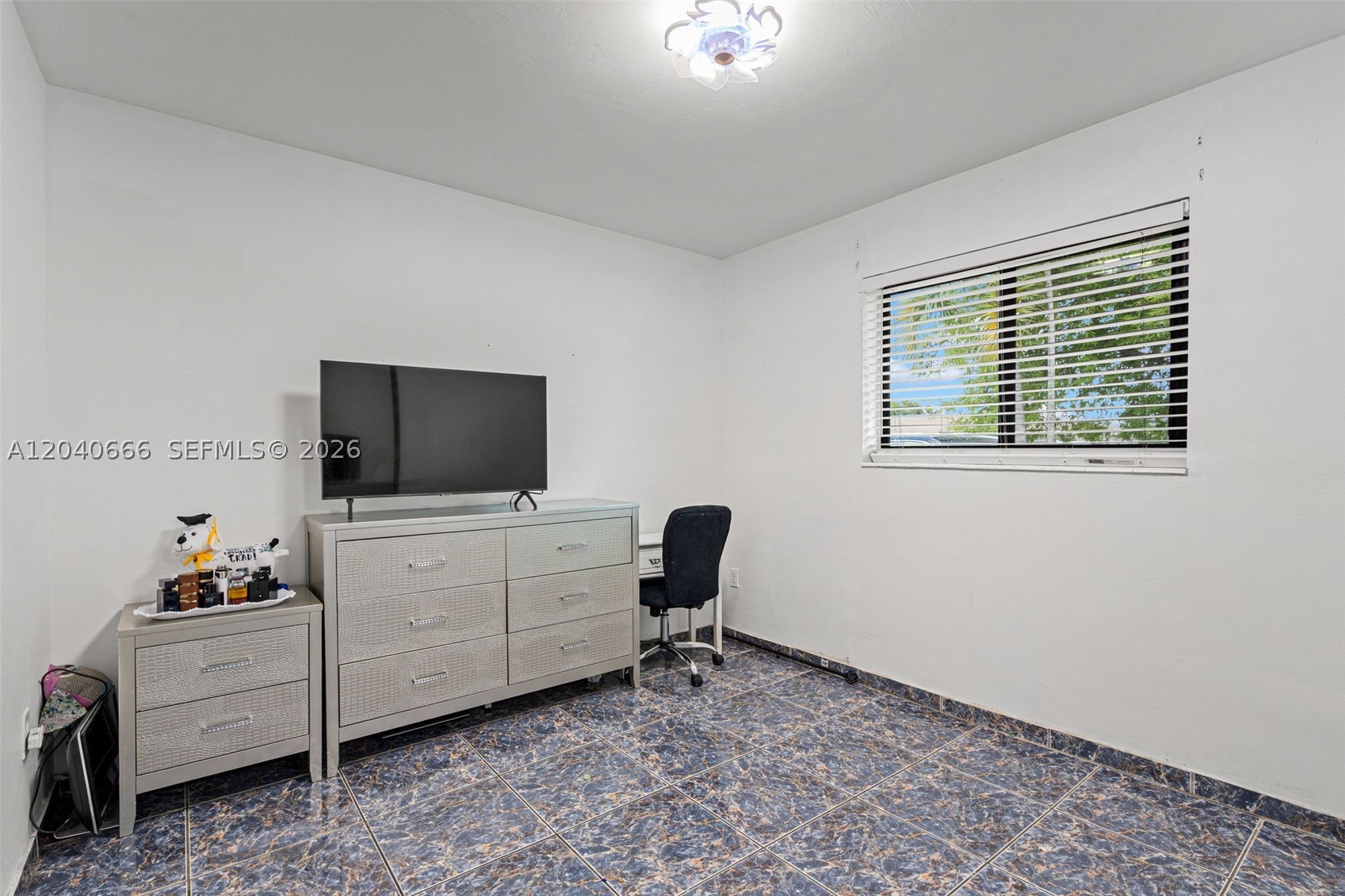 PALM SPRINGS LAKES 6TH AD - Residential