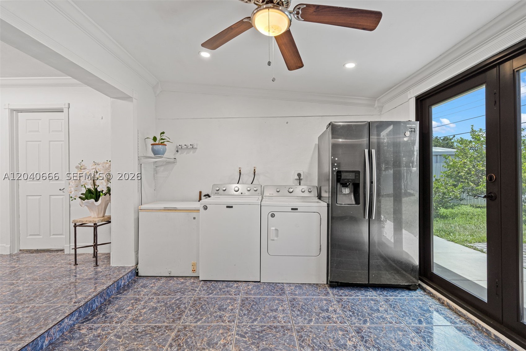 PALM SPRINGS LAKES 6TH AD - Residential