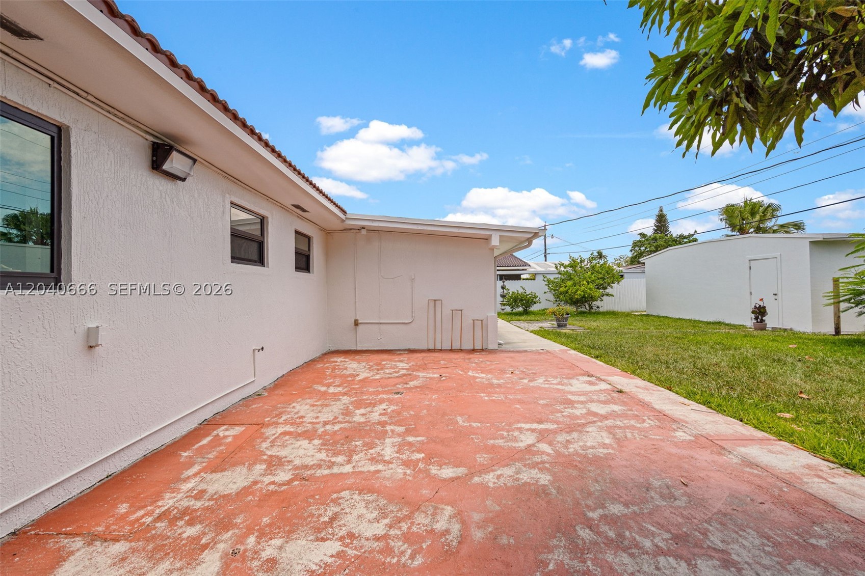 PALM SPRINGS LAKES 6TH AD - Residential