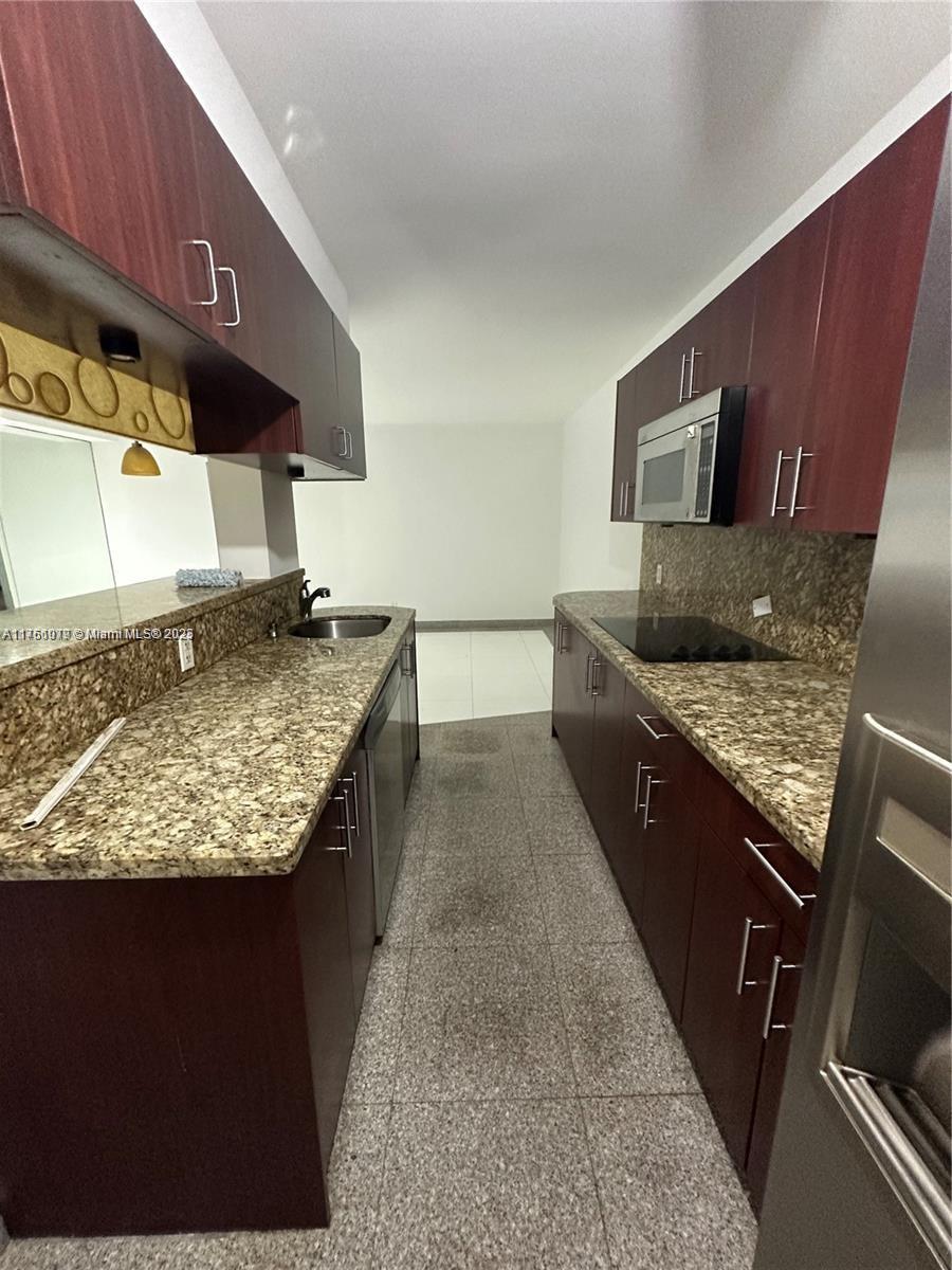 Immaculate 1 bed/1 bath apartment located in a quiet and convenient neighborhood in Hallandale. Currently rented for $1,625/month until December 2026. Laundry facilities available on-site.  Great investment opportunity!