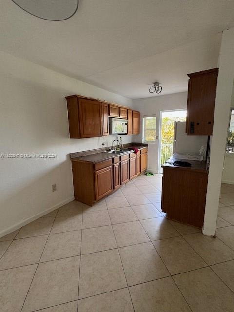 THE MARSEILLES CONDO - Residential Lease