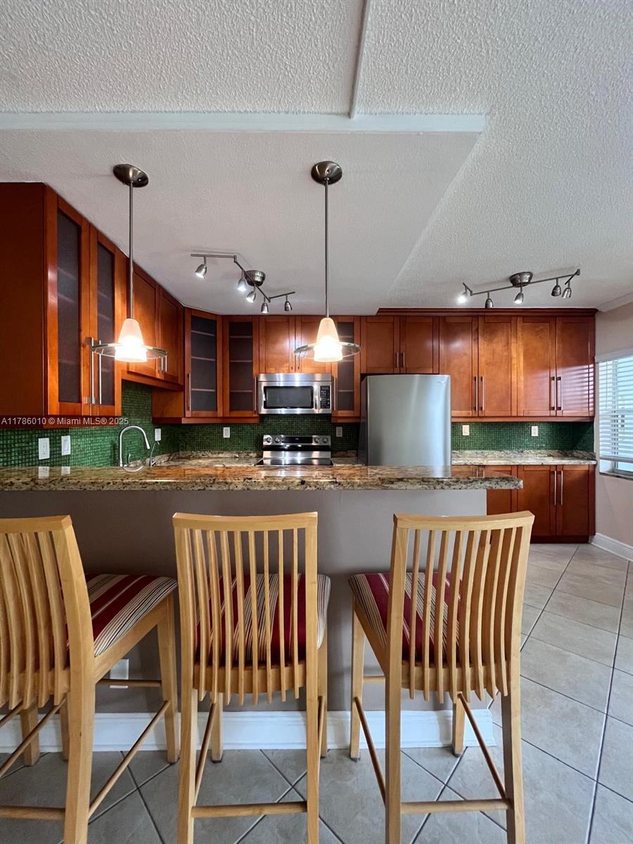WILTON SHORES EAST CONDO - Residential Lease