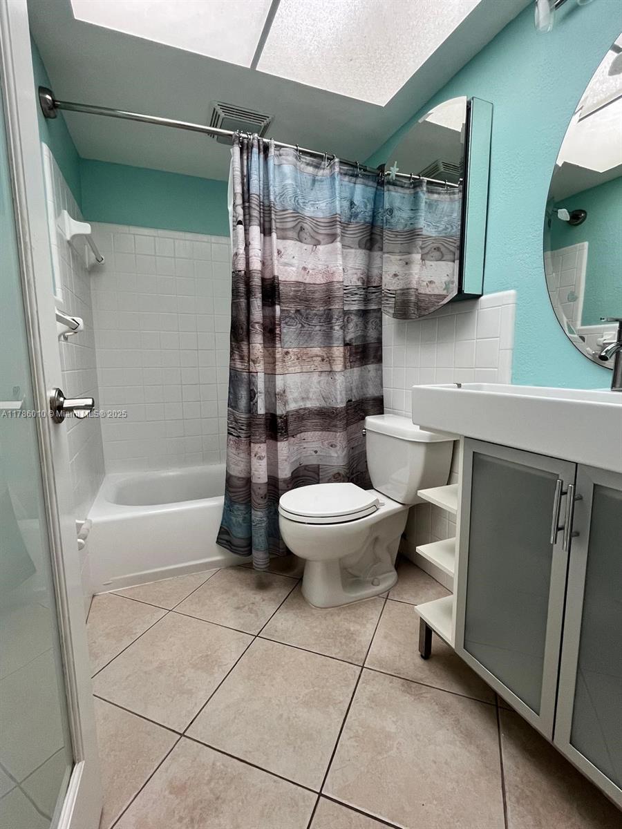 WILTON SHORES EAST CONDO - Residential Lease