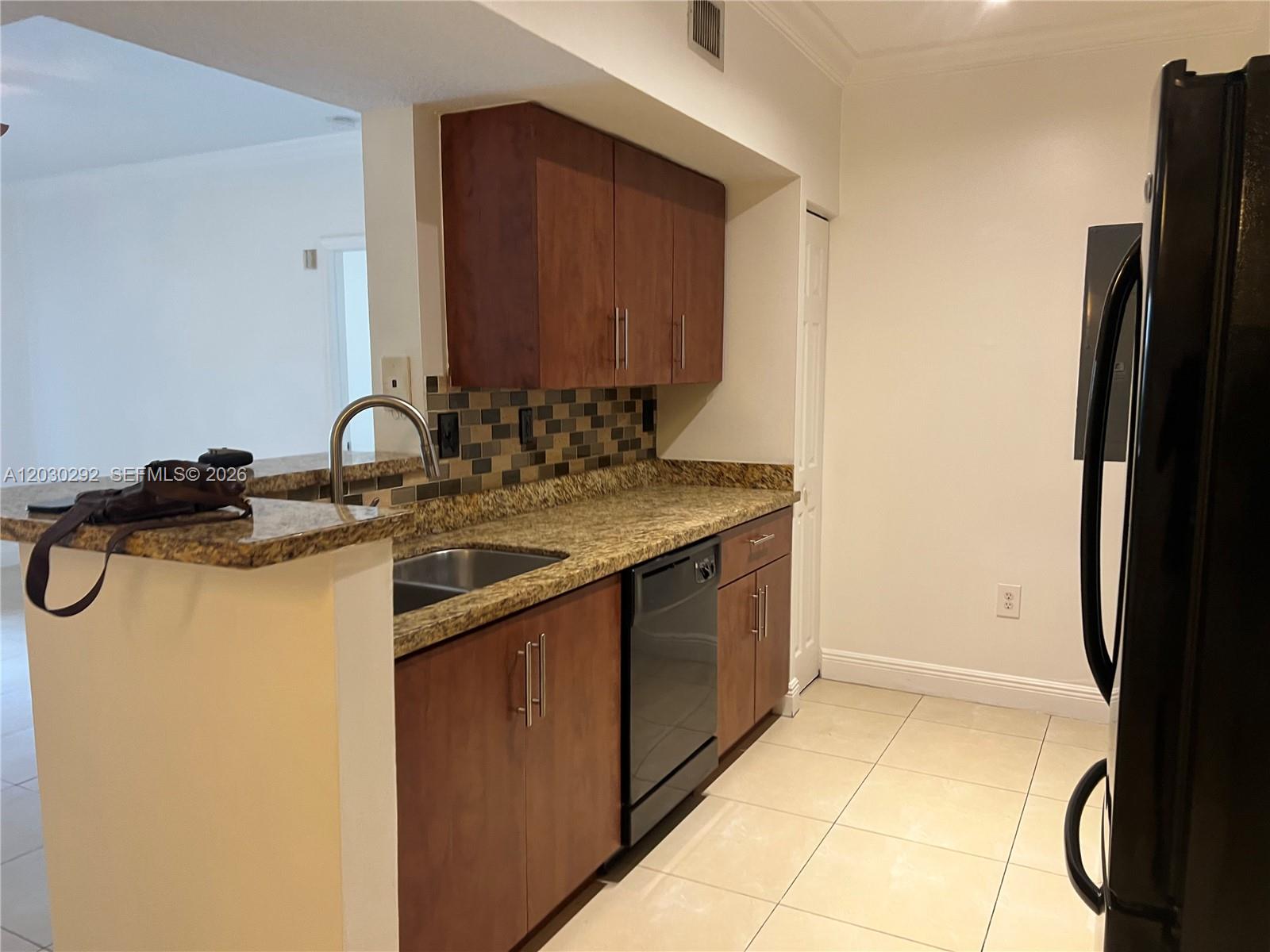 MARQUESA CONDO - Residential Lease