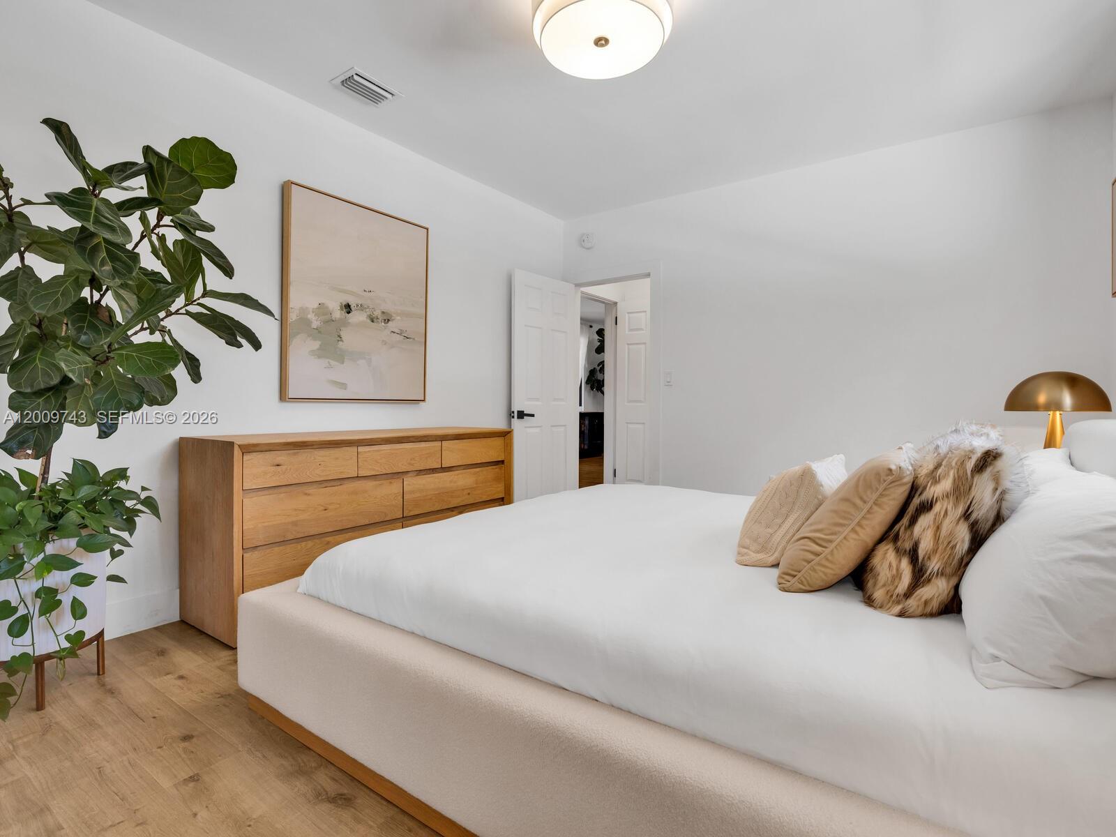 BISCAYNE PARK KINGS RESUB - Residential