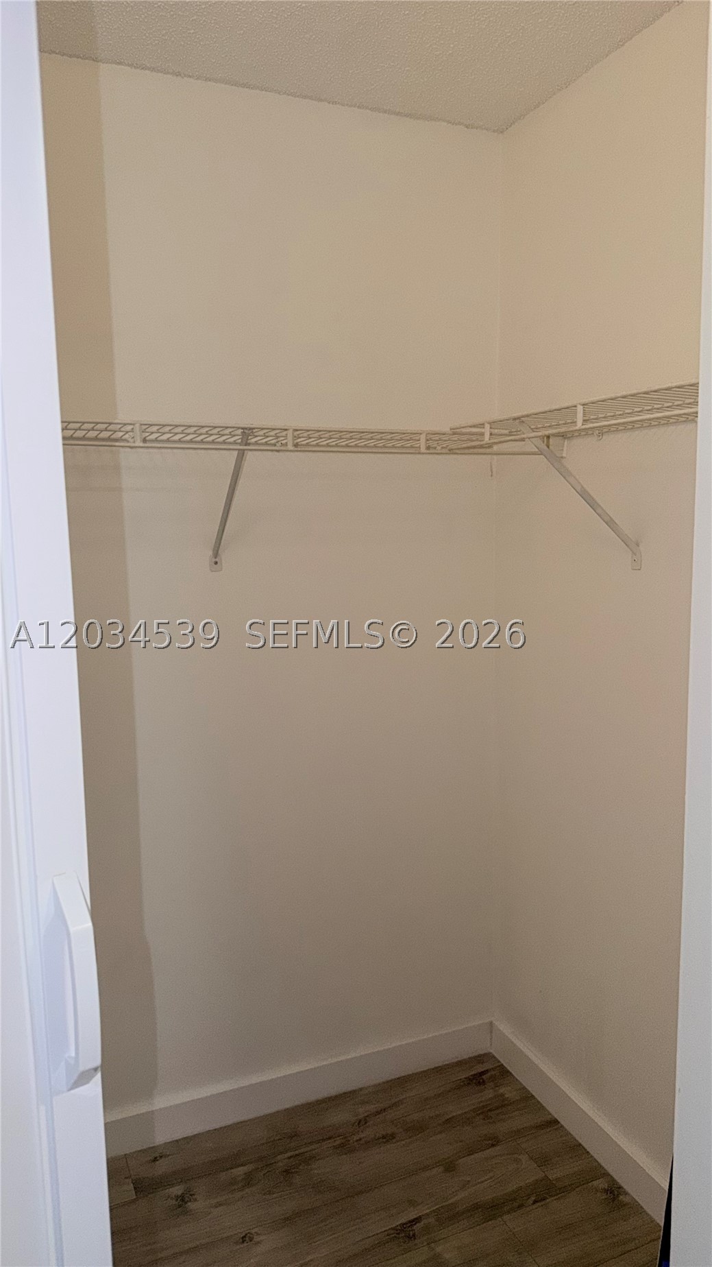 GRAND ISLES CONDO - Residential Lease