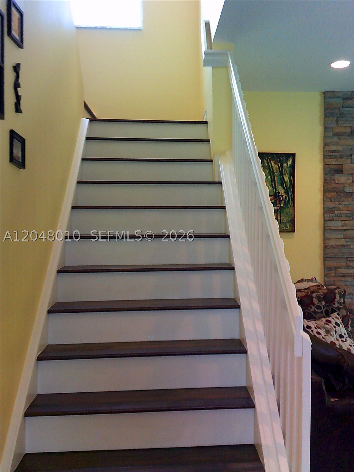 TRAILS AT CANYON - Residential Lease