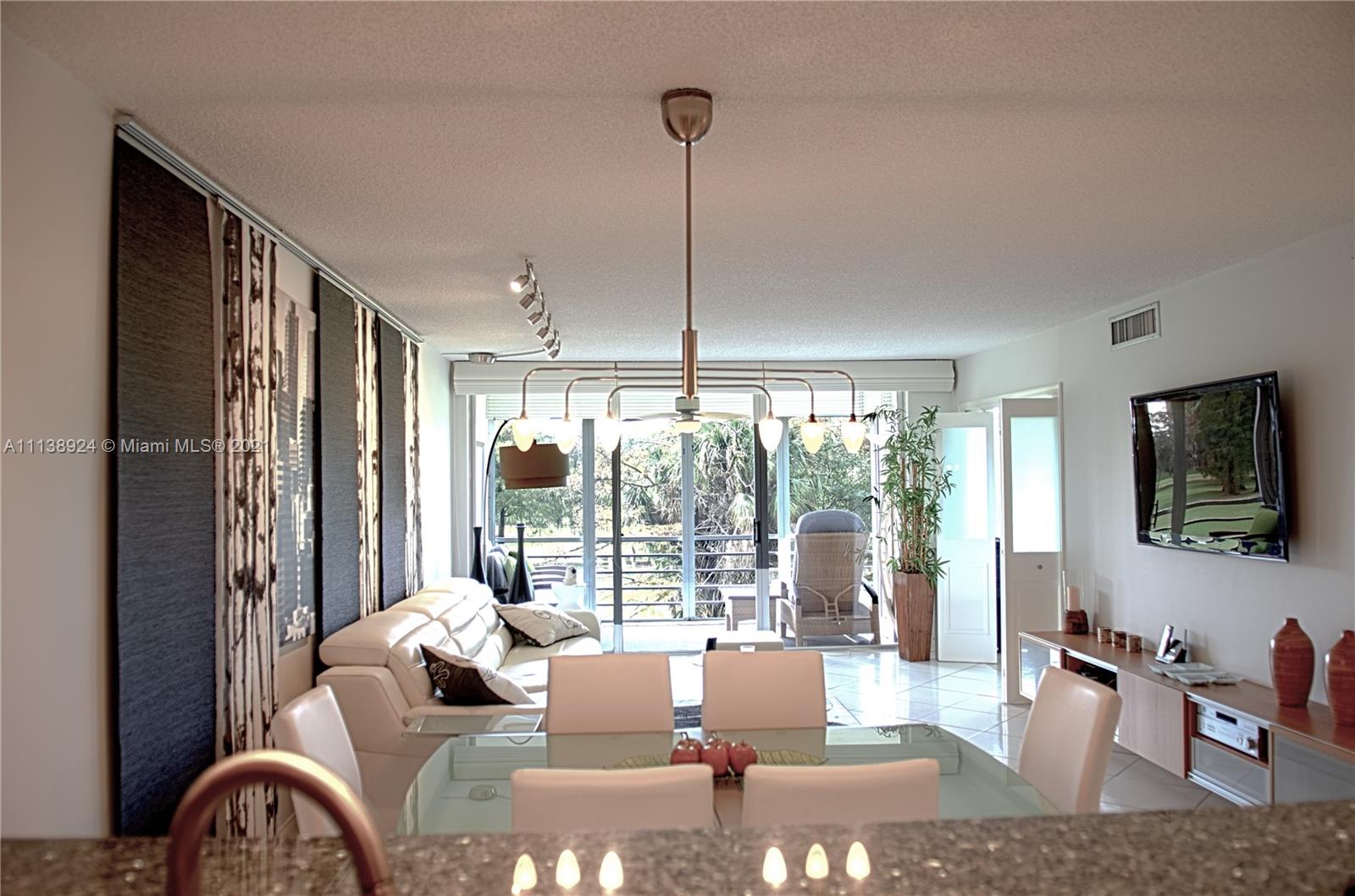 PALM-AIRE COUNTRY CLUB 61 - Residential
