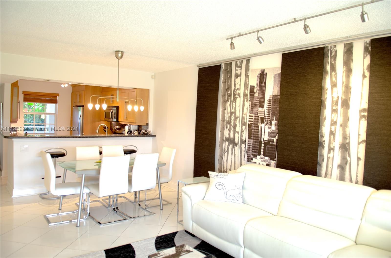 PALM-AIRE COUNTRY CLUB 61 - Residential