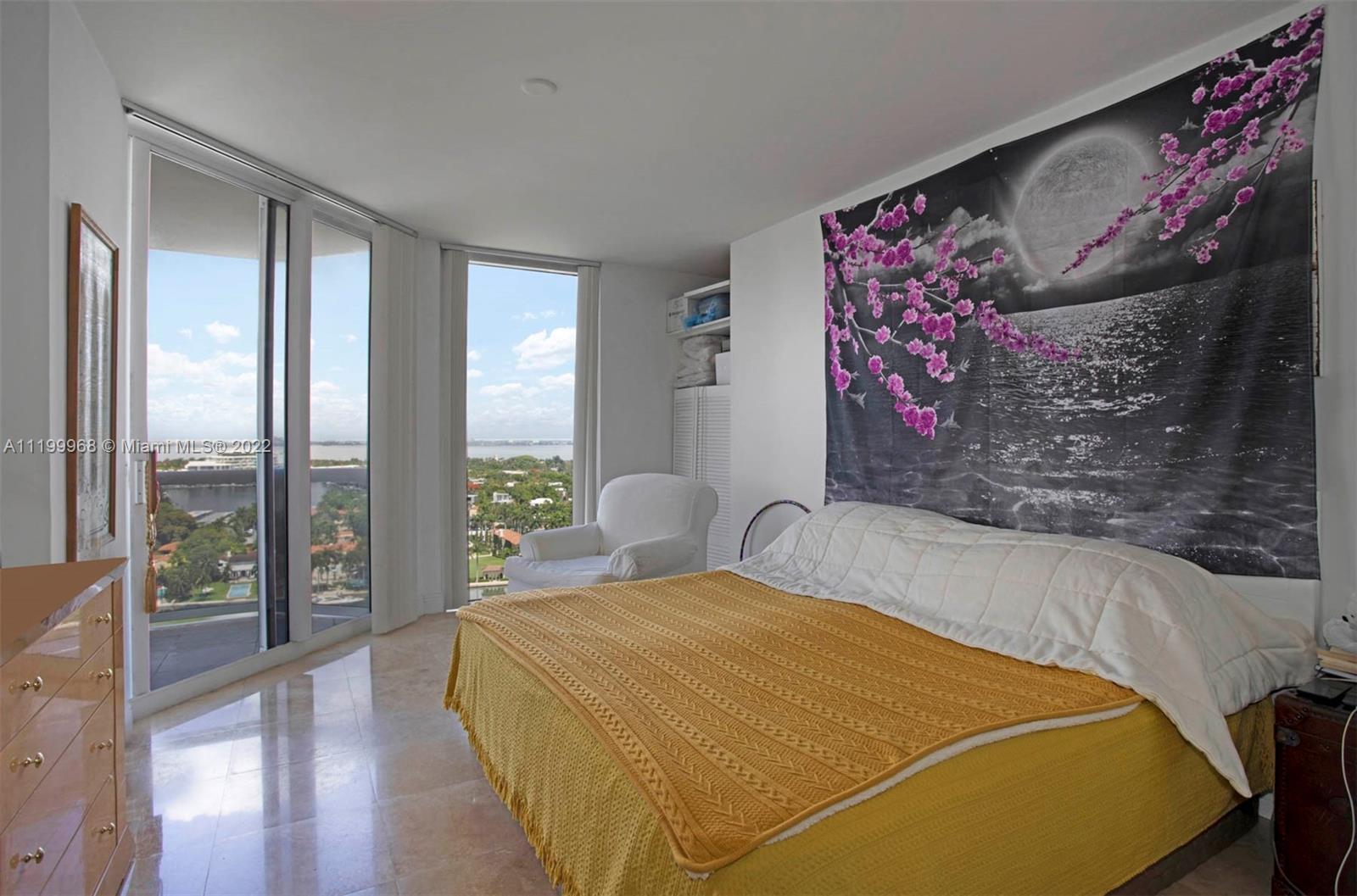 GREEN DIAMOND CONDO - Residential