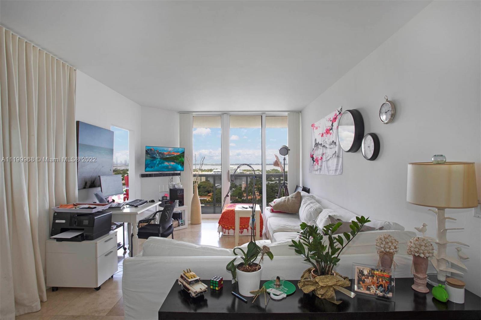 GREEN DIAMOND CONDO - Residential