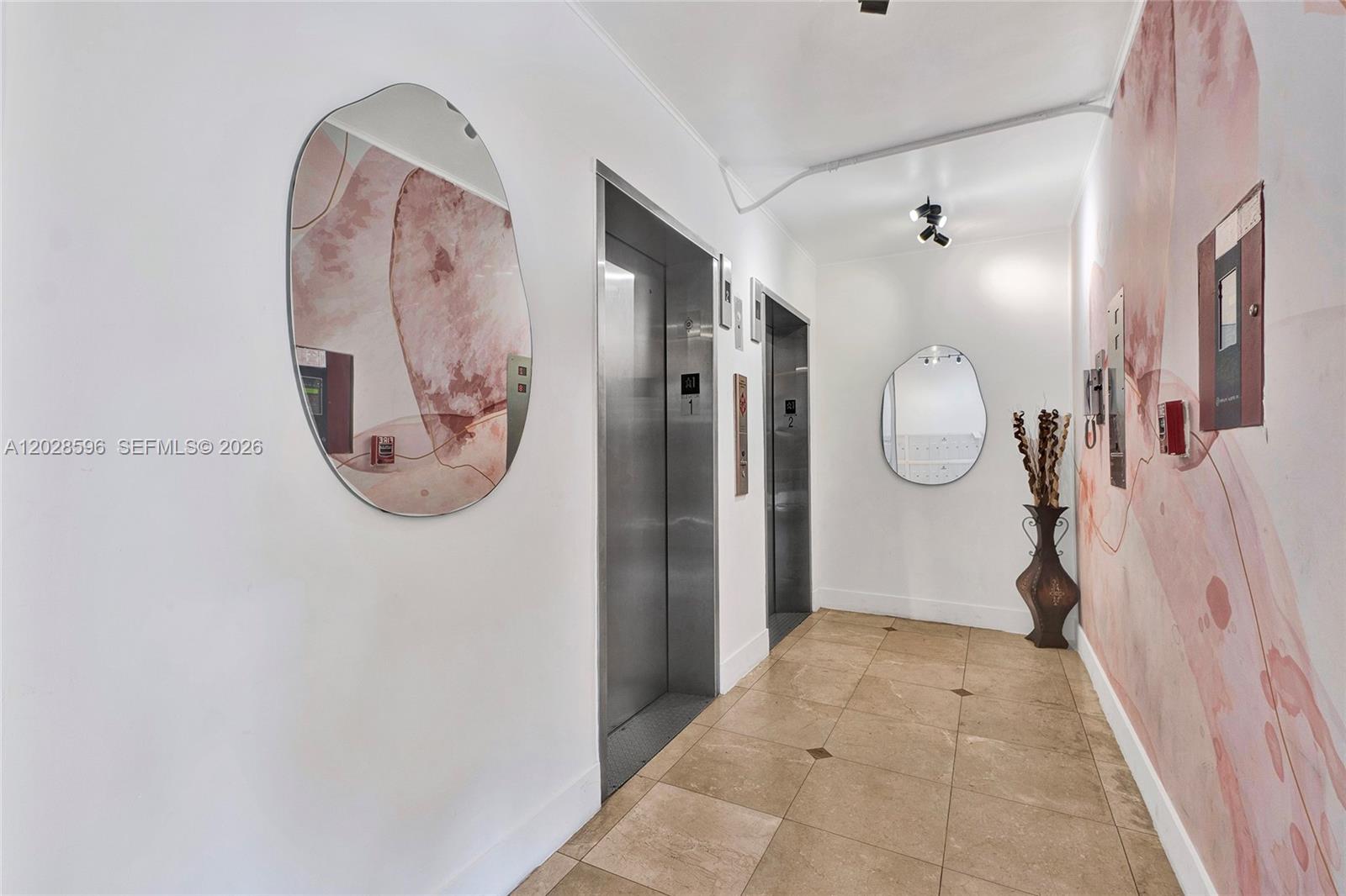THE KNIGHTSBRIDGE CONDO - Residential
