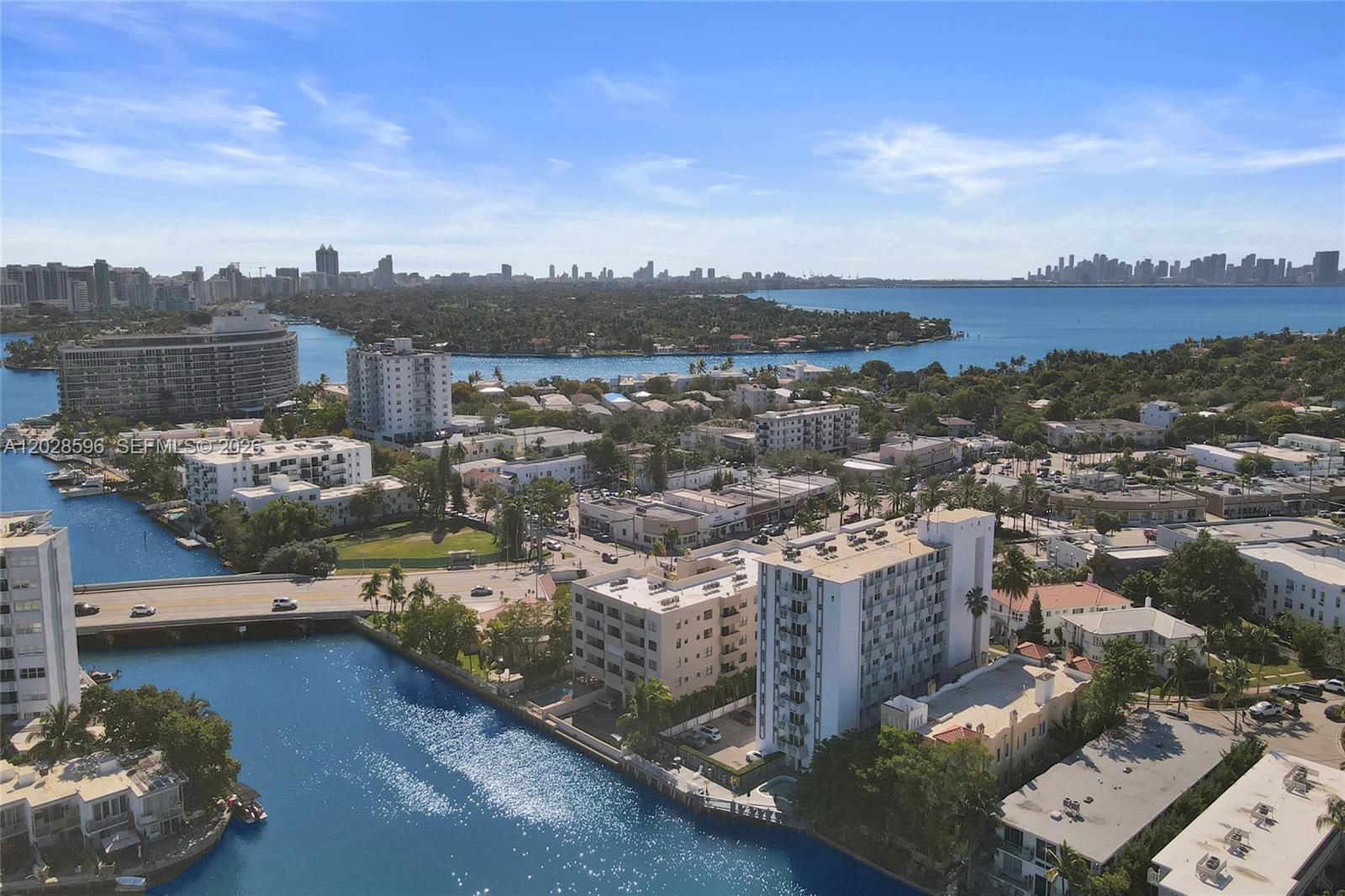 THE KNIGHTSBRIDGE CONDO - Residential