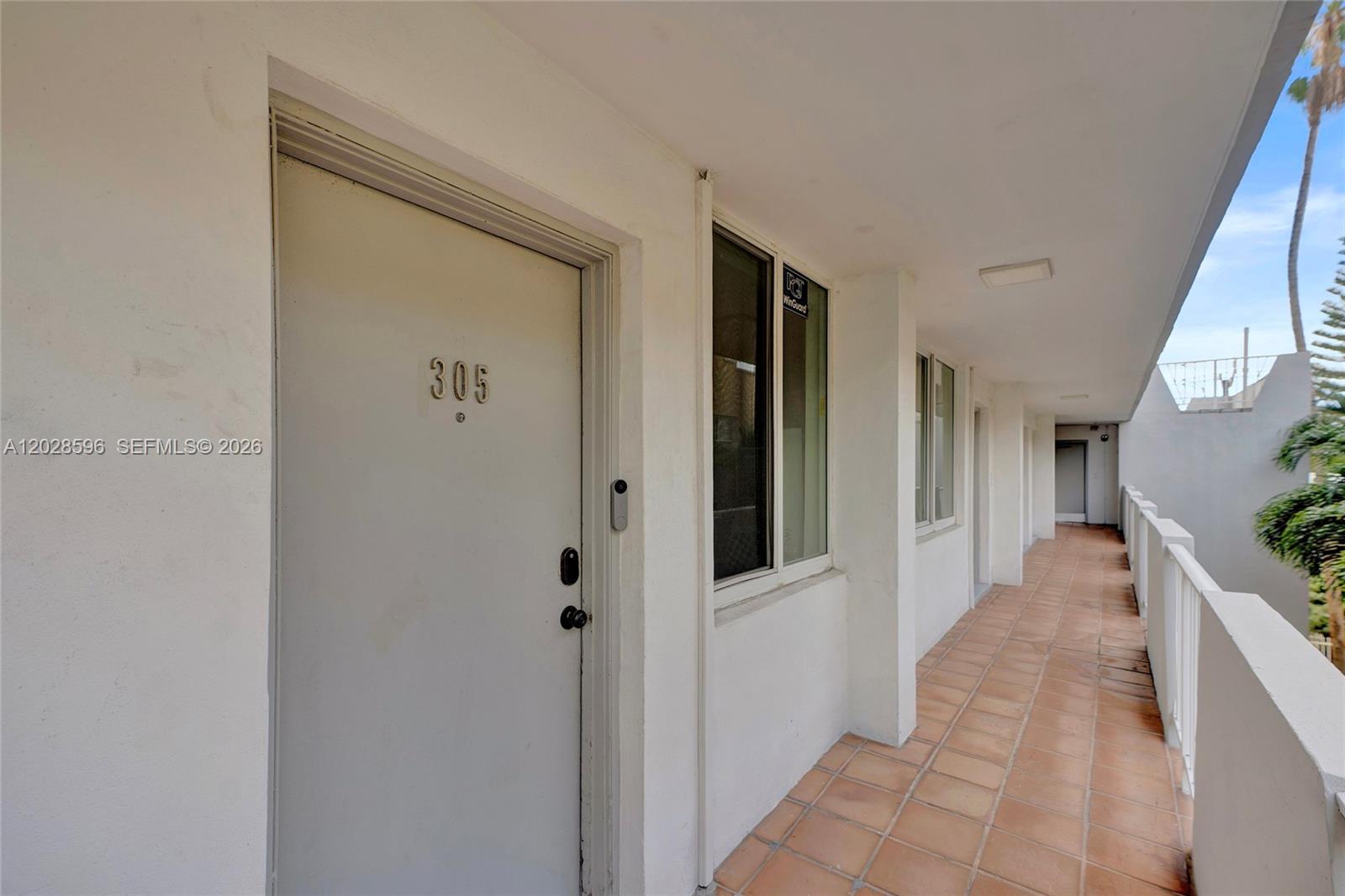 THE KNIGHTSBRIDGE CONDO - Residential