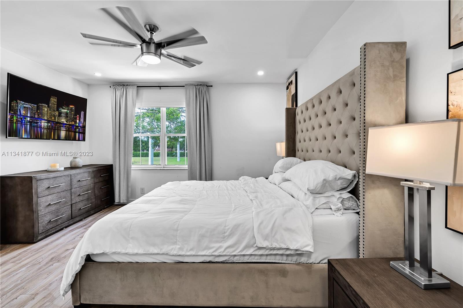 SOMERSET FOUR REPLAT - Residential