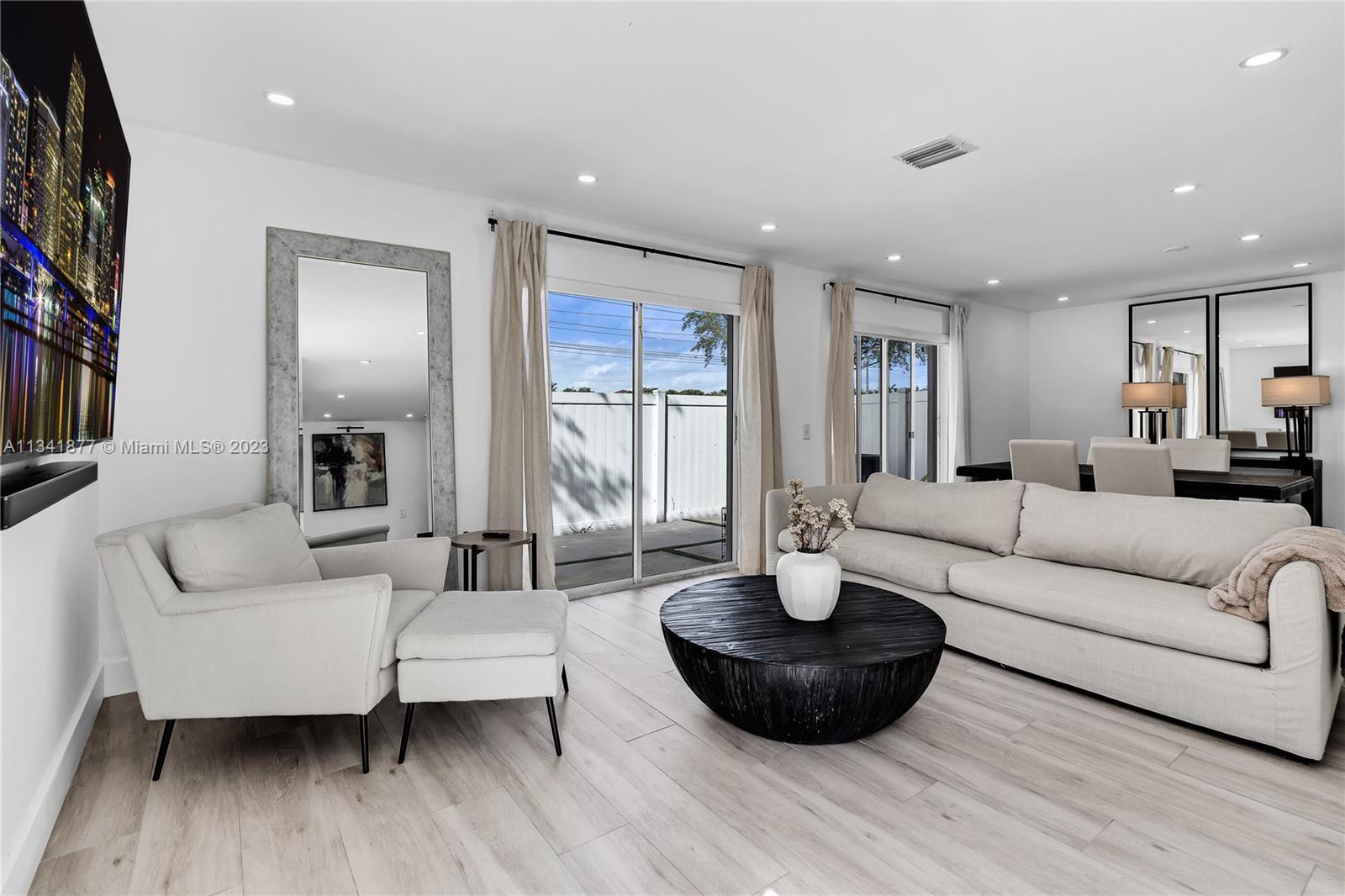 SOMERSET FOUR REPLAT - Residential