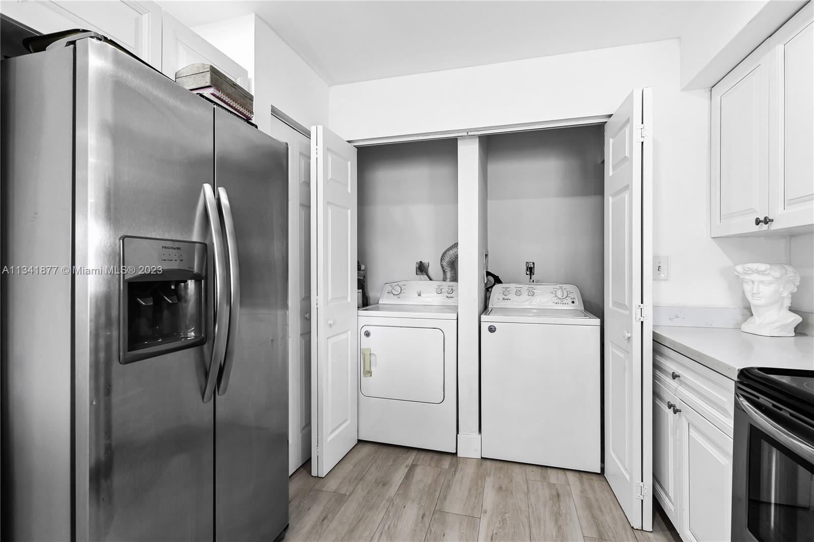 SOMERSET FOUR REPLAT - Residential