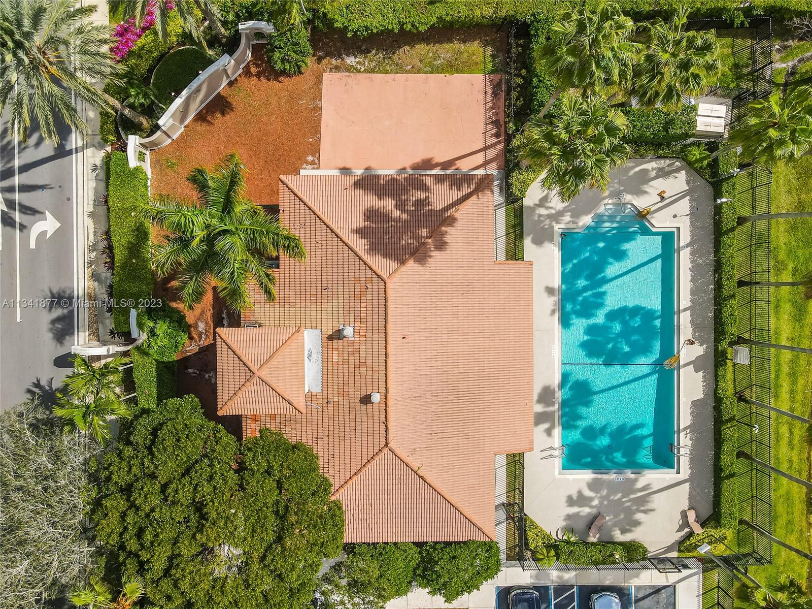 SOMERSET FOUR REPLAT - Residential