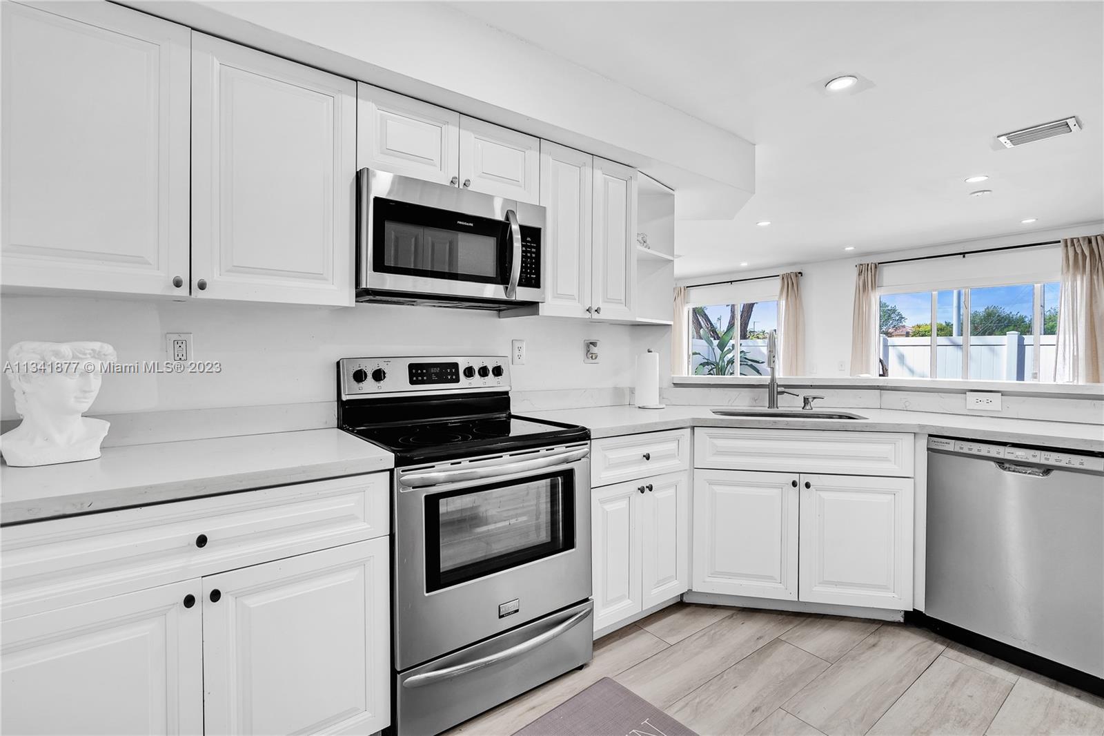 SOMERSET FOUR REPLAT - Residential